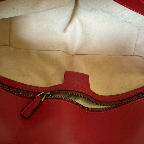🩷SOLD🩷 GUCCI MARMONT FLAP SMALL (red) - Picture 6 of 16